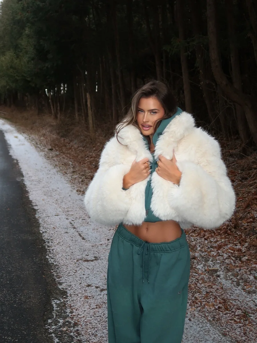 Winter Street Faux Fur Jacket Women Lapel Collar Long Sleeve Thick Furry Short Outerwear High Quality Warm Fluffy Coat