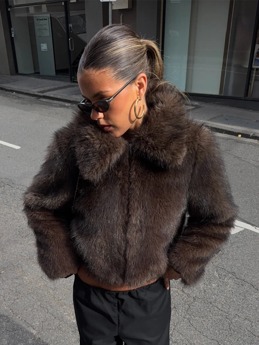 Autumn Winter Short Oversized Faux Fur Coat Women Fashion Street Fluffy Collar Jacket Female Zipper Thick Warm Outerwear