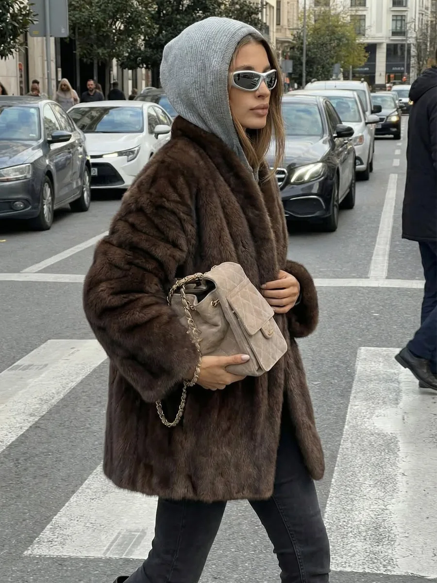 Winter Luxury High Quality Elegant Stand Collar Casual Fluffy Mink Fur Jacket Women High Quality Thick Warm Faux Mink Fur Coat
