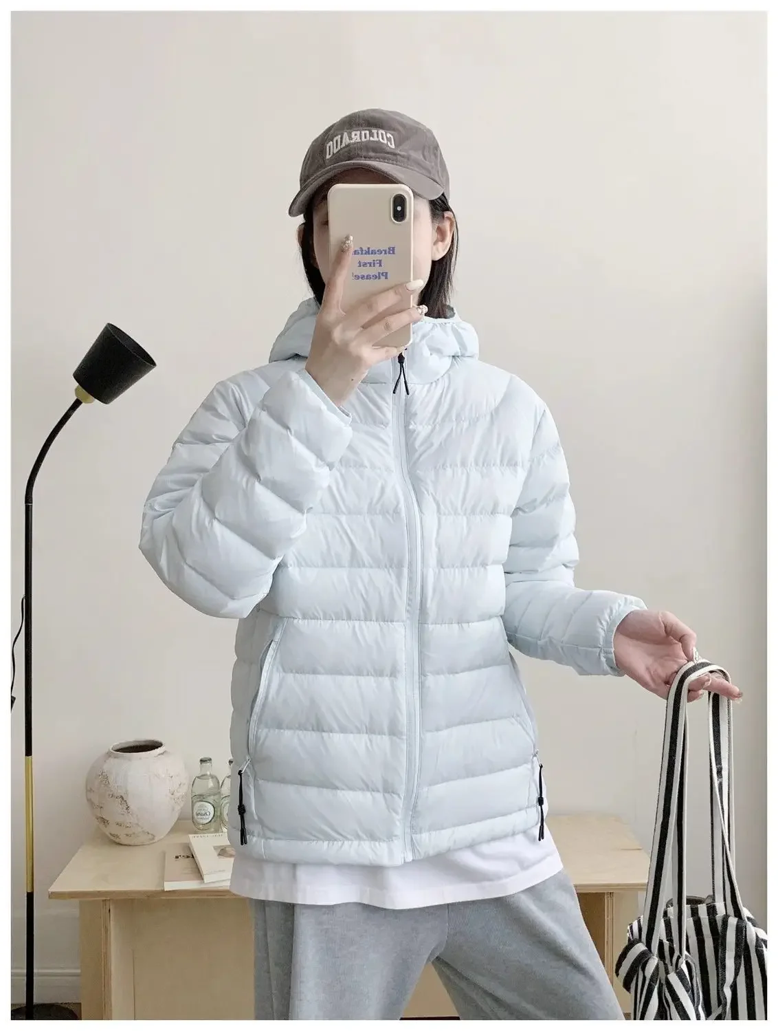 Winter 2026 New Hooded Warm Cotton Padded Coat Female Thin Down Jacket Women Parkas Fashion Simple Outwear Temperament Overwear