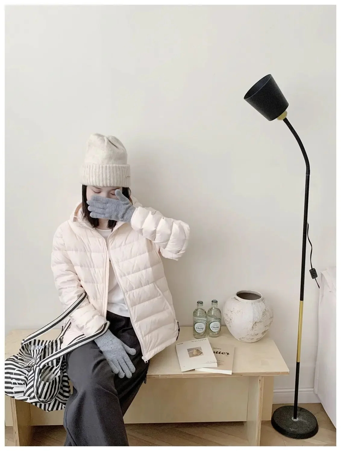 Winter 2026 New Hooded Warm Cotton Padded Coat Female Thin Down Jacket Women Parkas Fashion Simple Outwear Temperament Overwear