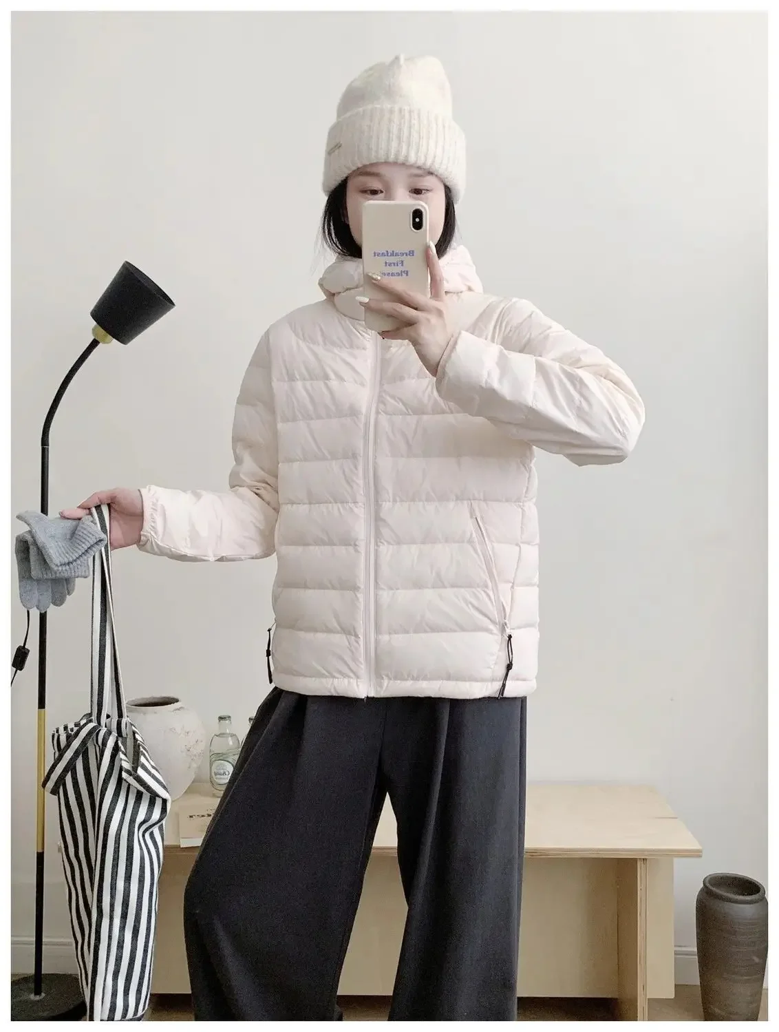 Winter 2026 New Hooded Warm Cotton Padded Coat Female Thin Down Jacket Women Parkas Fashion Simple Outwear Temperament Overwear