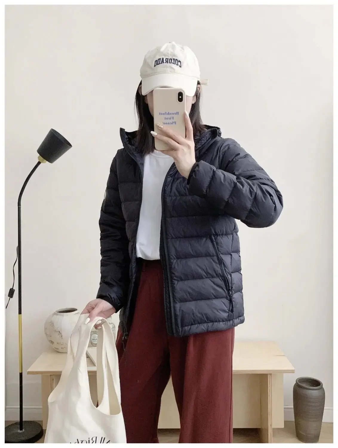 Winter 2026 New Hooded Warm Cotton Padded Coat Female Thin Down Jacket Women Parkas Fashion Simple Outwear Temperament Overwear