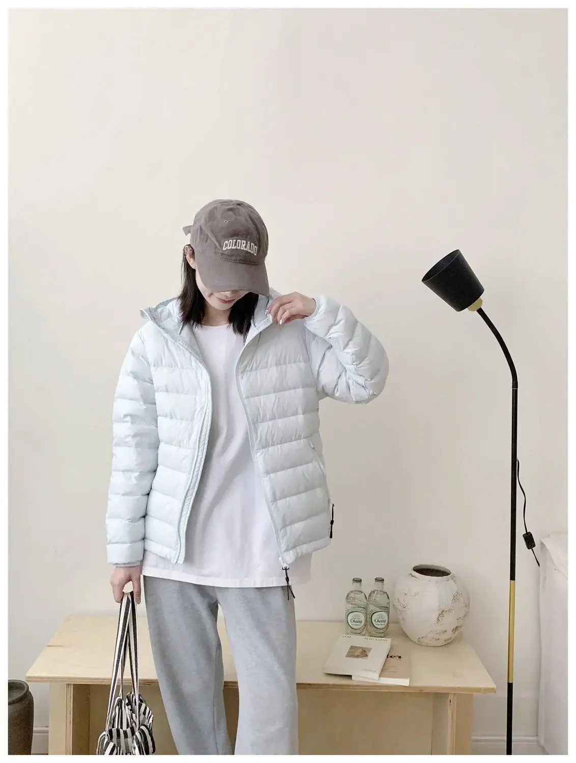 Winter 2026 New Hooded Warm Cotton Padded Coat Female Thin Down Jacket Women Parkas Fashion Simple Outwear Temperament Overwear