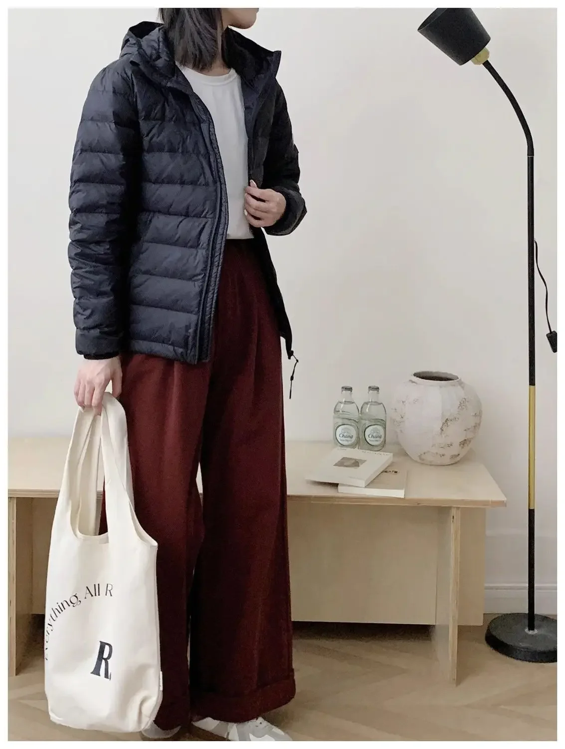 Winter 2026 New Hooded Warm Cotton Padded Coat Female Thin Down Jacket Women Parkas Fashion Simple Outwear Temperament Overwear
