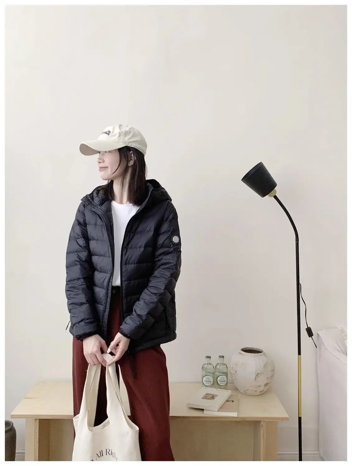 Winter 2026 New Hooded Warm Cotton Padded Coat Female Thin Down Jacket Women Parkas Fashion Simple Outwear Temperament Overwear