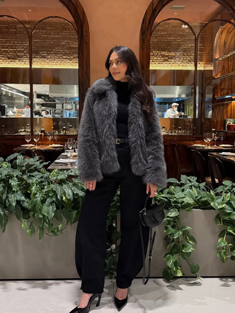 Winter Faux Fur Cardigan Coat Fur Jacket Women Elegant Fluffy Solid Color Thickened Thermal Long Sleeve Coat Fashion Oversized