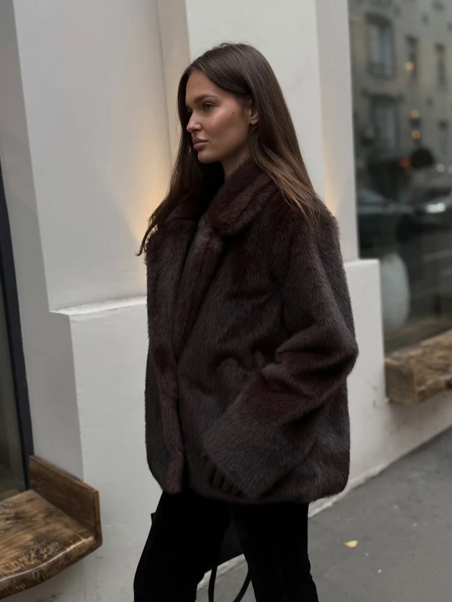 Winter Women Luxury Elegant Brown Wide Lapel Hidden Button Fluffy Fur Jacket High Quality Thick Warm Faux Mink Fur Jacket Coat