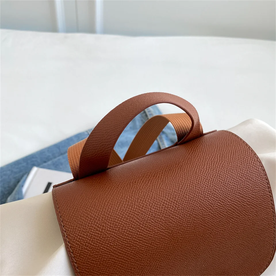 Ladies Fashion Trending Backpack Large Capacity Portable Travel College Student School Bag Female Casual Versatile Shopping Bag
