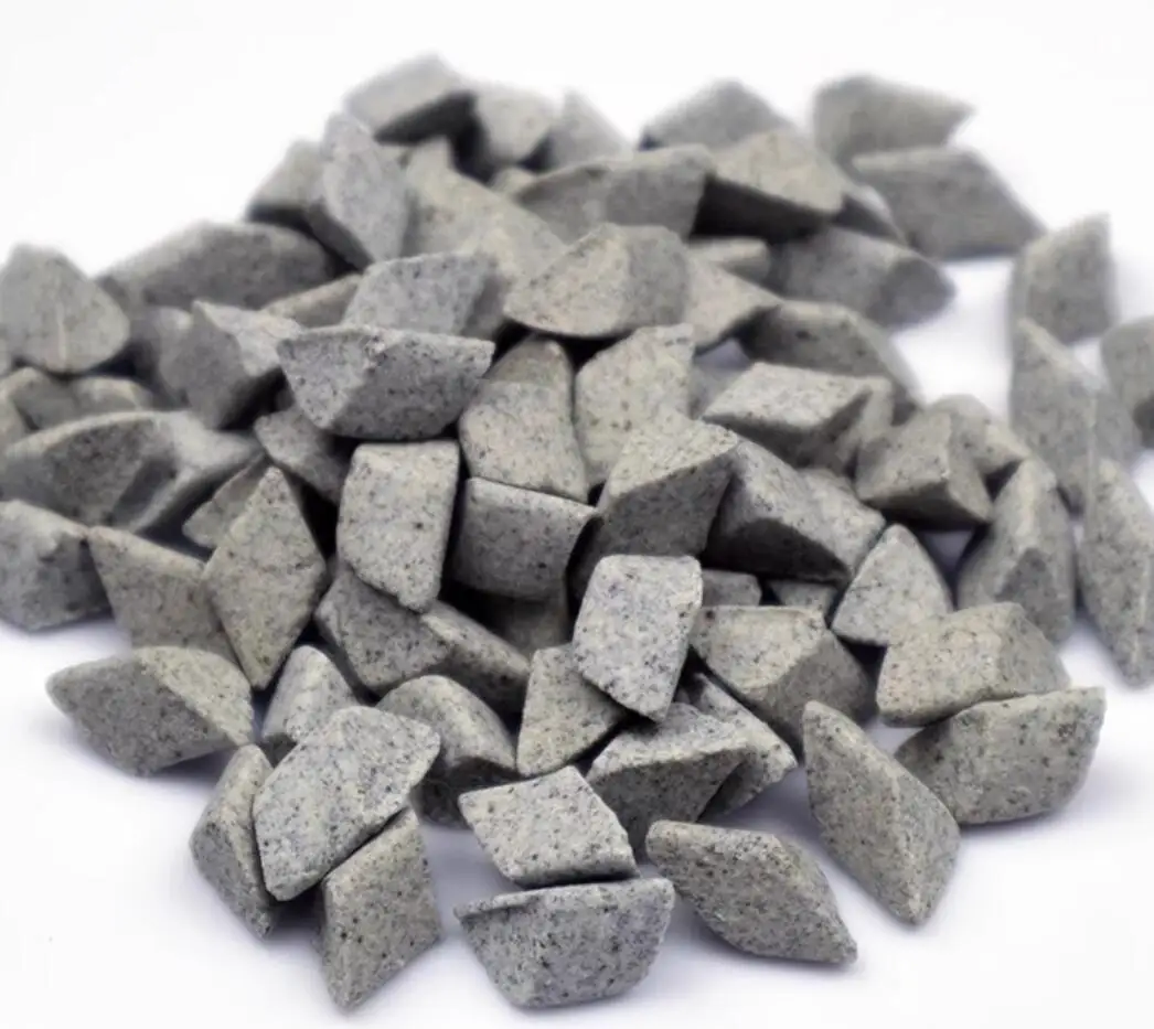 Jewelry Polishing Material Ceramic Stone Polishing Tumbling Media Vibration Tumbler Machine Use Corundum Triangle Abrasive