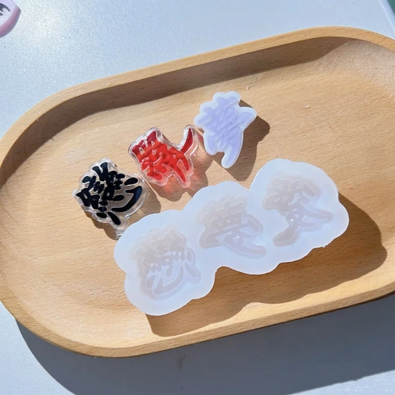 Chinese Character Japanese Alphabet Silicone Mold Love Heart English Letter Resin Quicksand Shaker Mold Jewelry Pendant Making