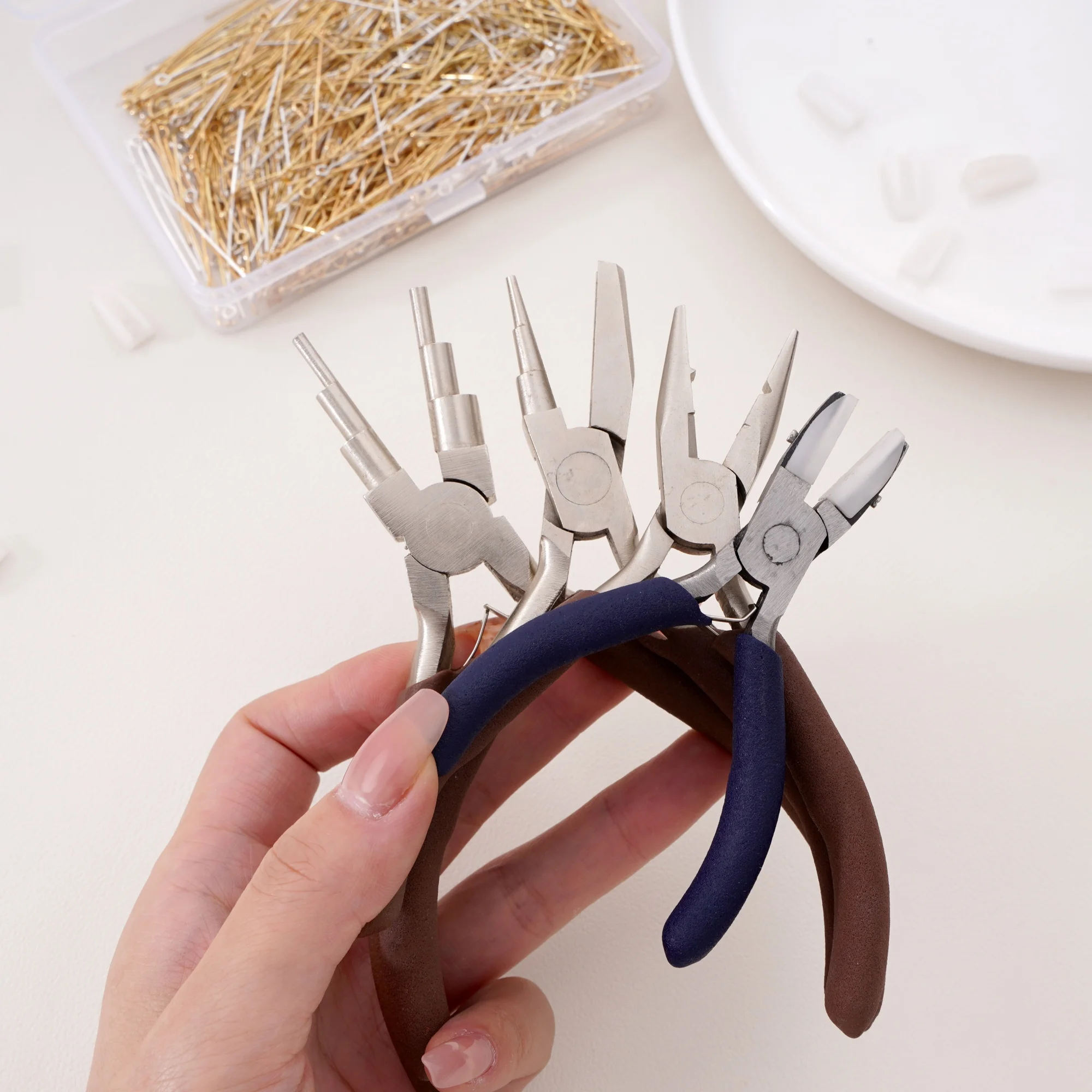 1PC Coffee Carbon Steel Jewelry Pliers DIY Beading Wire Wrapping Tools Nylon Jaw Round Flat Nose Pliers Hand Tools Accessories