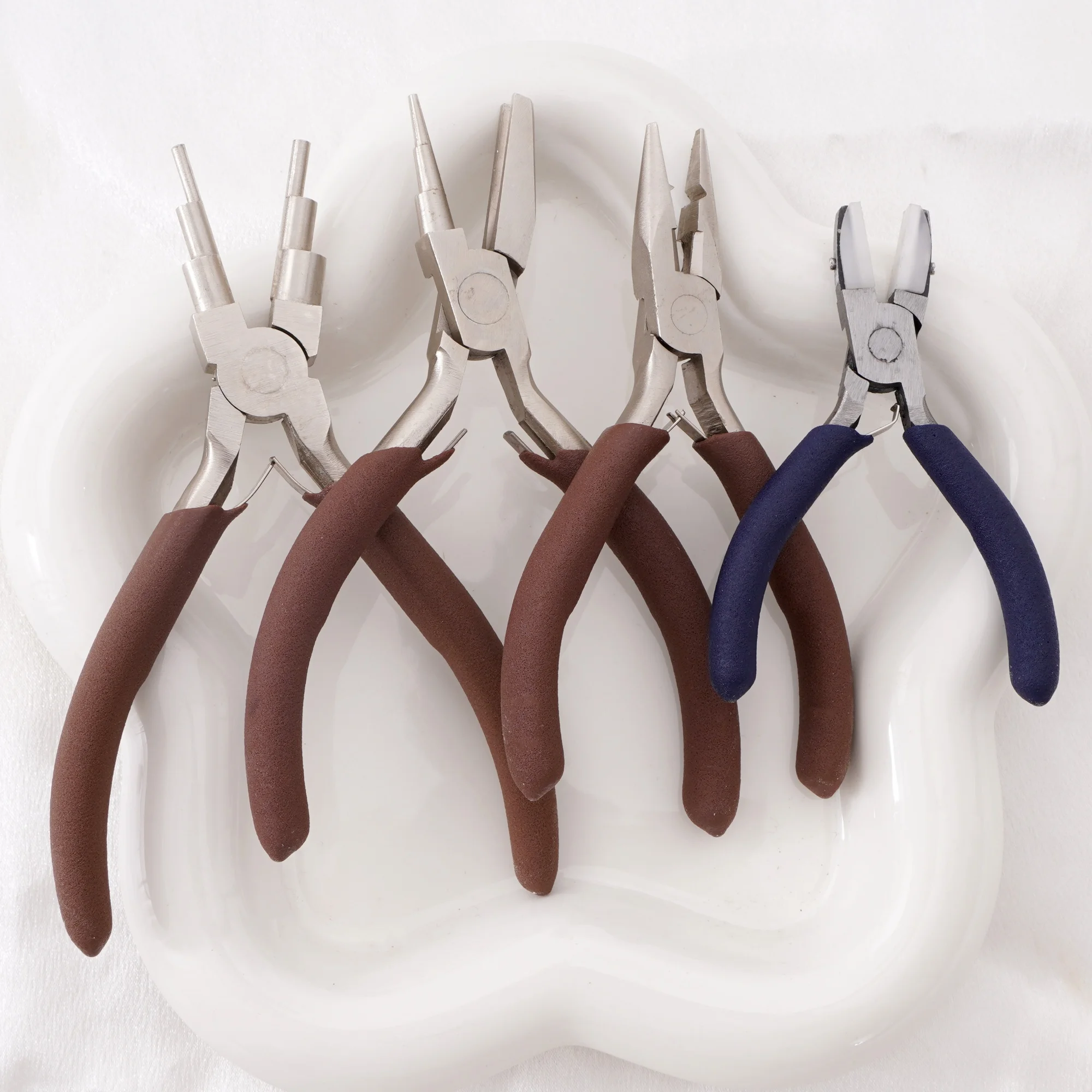 1PC Coffee Carbon Steel Jewelry Pliers DIY Beading Wire Wrapping Tools Nylon Jaw Round Flat Nose Pliers Hand Tools Accessories