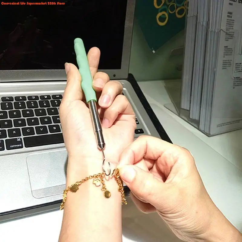 Bracelet Clasp Helper Jewelry Helper Portable Bracelet Tool Hooking Equipment for Jewelry Bracelet Watch Clasps Zippers