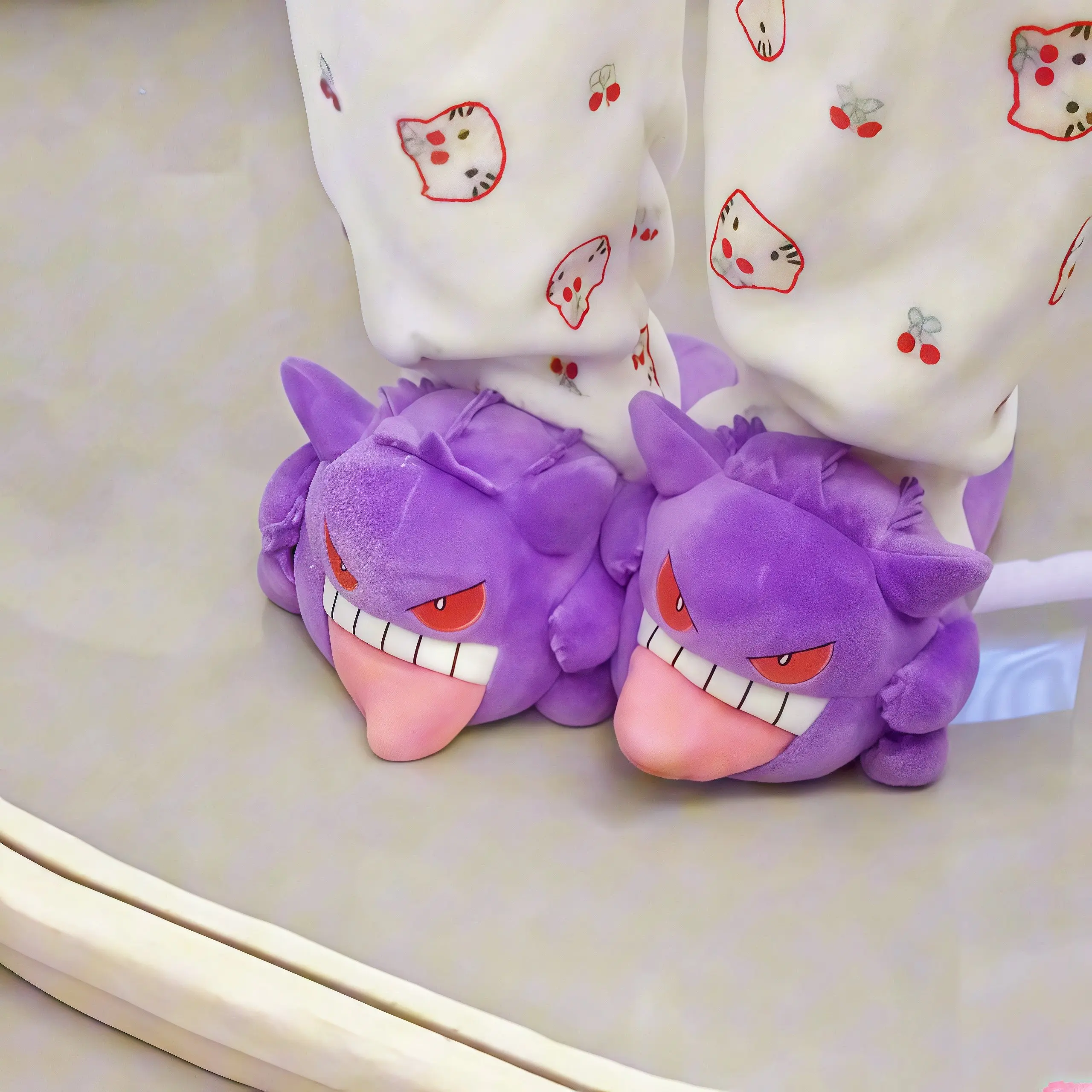 2026 New Gengar Slippers Funny Tongue Out Design Soft Sole Cute Cozy Winter Warm Indoor Couple Home Slippers Toy