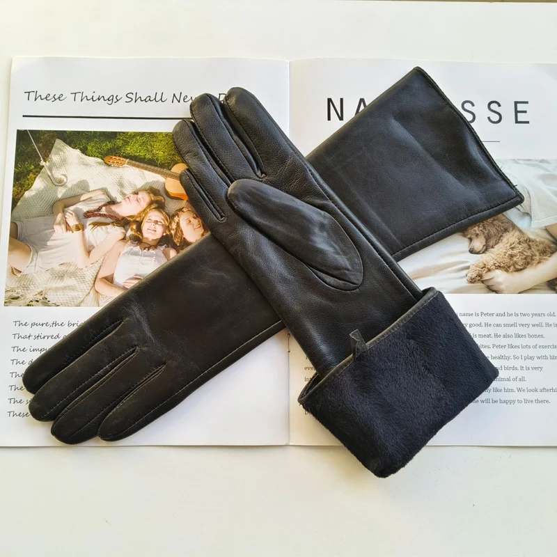 New Women's Long Sheepskin Gloves with Plush Insulation and Windproof Leather Gloves for Driving