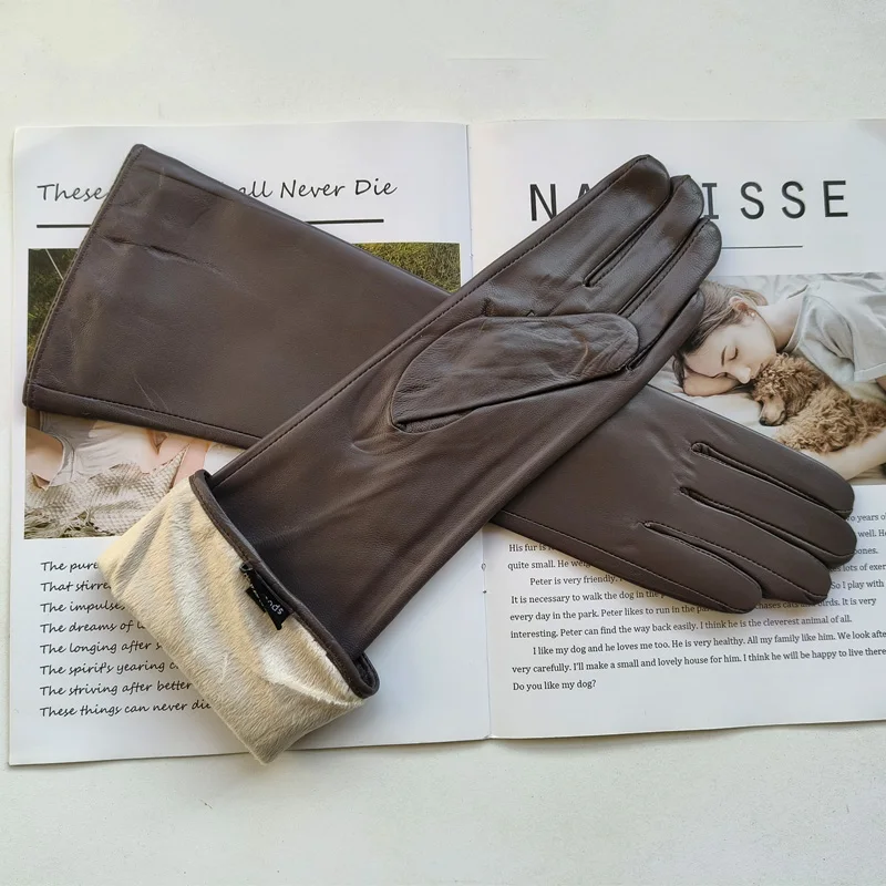 New Women's Long Sheepskin Gloves with Plush Insulation and Windproof Leather Gloves for Driving