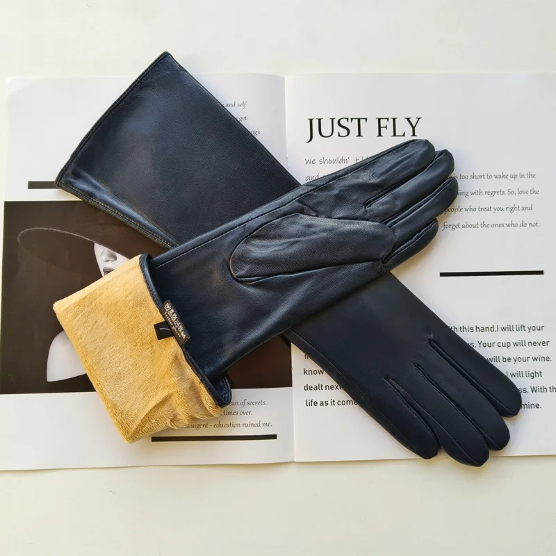 New Women's Long Sheepskin Gloves with Plush Insulation and Windproof Leather Gloves for Driving