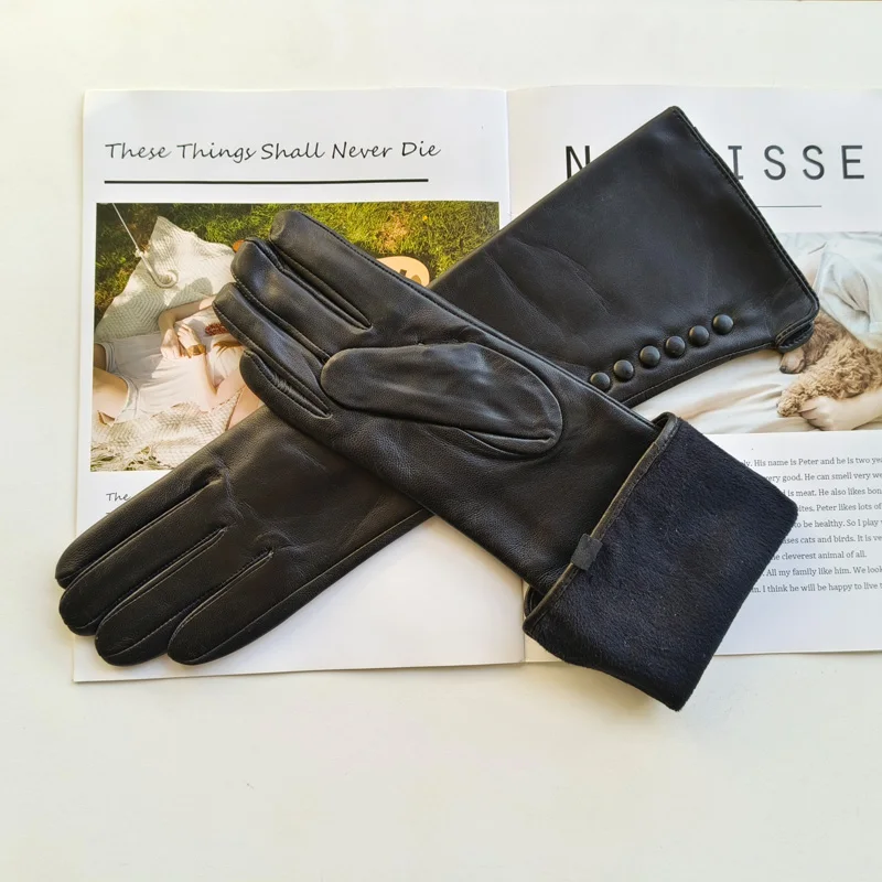 New Women's Long Sheepskin Gloves with Plush Insulation and Windproof Leather Gloves for Driving