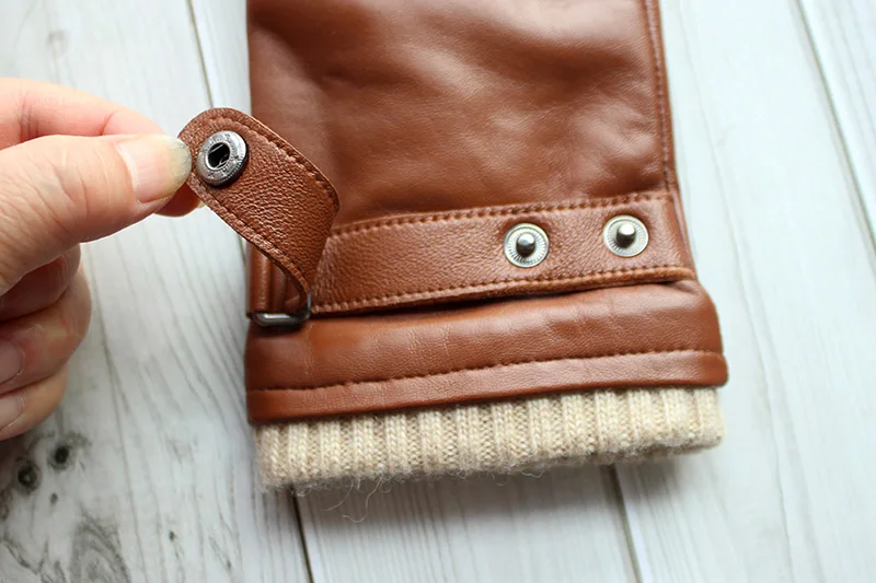 Touch Screen Leather Sheepskin Gloves Men's Winter Thickening Warmth Motorcycle Driving Fashion 2026 New Brown Finger Gloves
