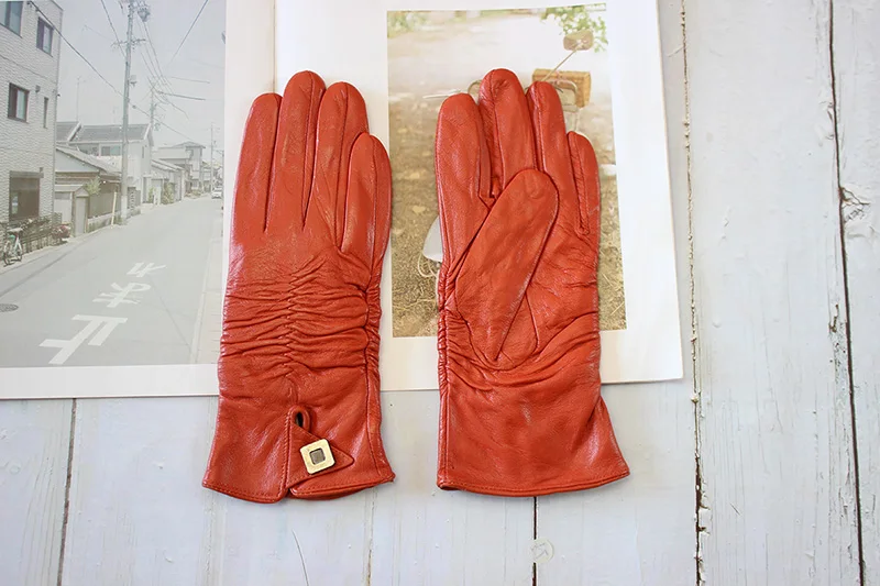 Women's Winter Warm Color Leather Gloves Fashion Striped Style Windproof Sheepskin Velvet Lining Driving Gloves
