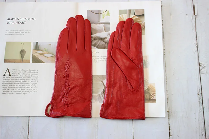 Women's Winter Warm Color Leather Gloves Fashion Striped Style Windproof Sheepskin Velvet Lining Driving Gloves