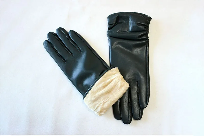 Women's Sheepskin Leather Gloves With Velvet Lining For Warmth in Autumn and Winter Outdoor Anti Cold Motorcycle Driving Gloves