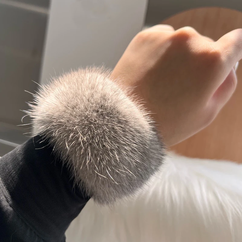 Real Mink Fur Cuffs Sex Hand Arm Warmers Natural Mink Fur Cuffs Wristbands Female Warm Rabbit Hair for Women Manga