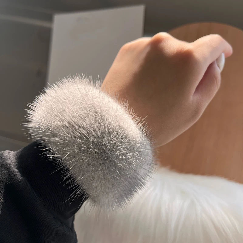 Real Mink Fur Cuffs Sex Hand Arm Warmers Natural Mink Fur Cuffs Wristbands Female Warm Rabbit Hair for Women Manga