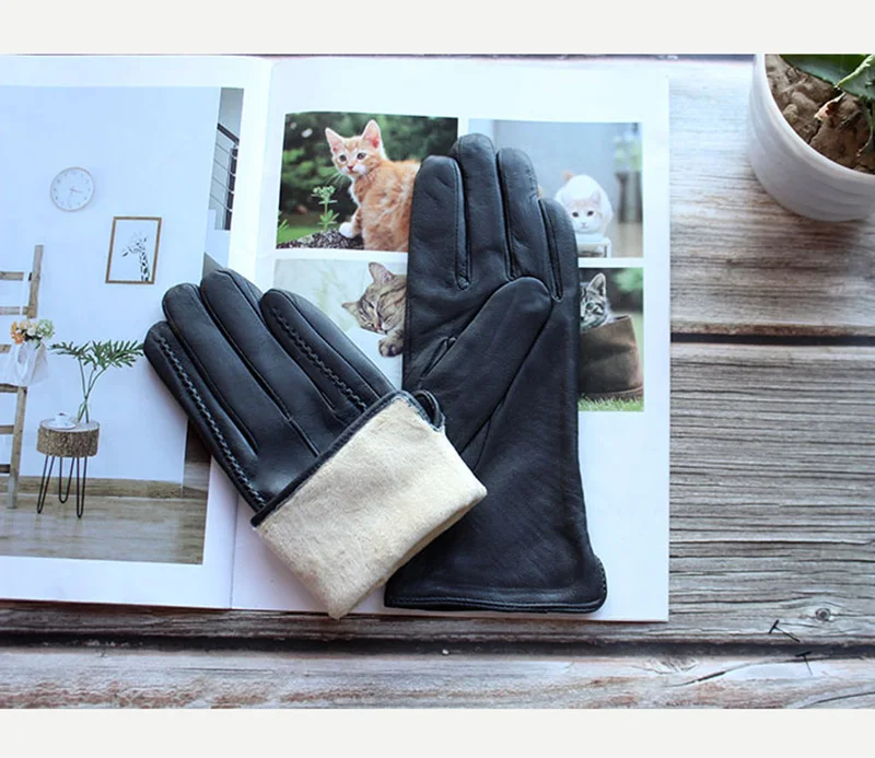 Women's Colored Leather Gloves Fashion Striped Style with Velvet Lining Warm Autumn Winter Sheepskin Finger Gloves