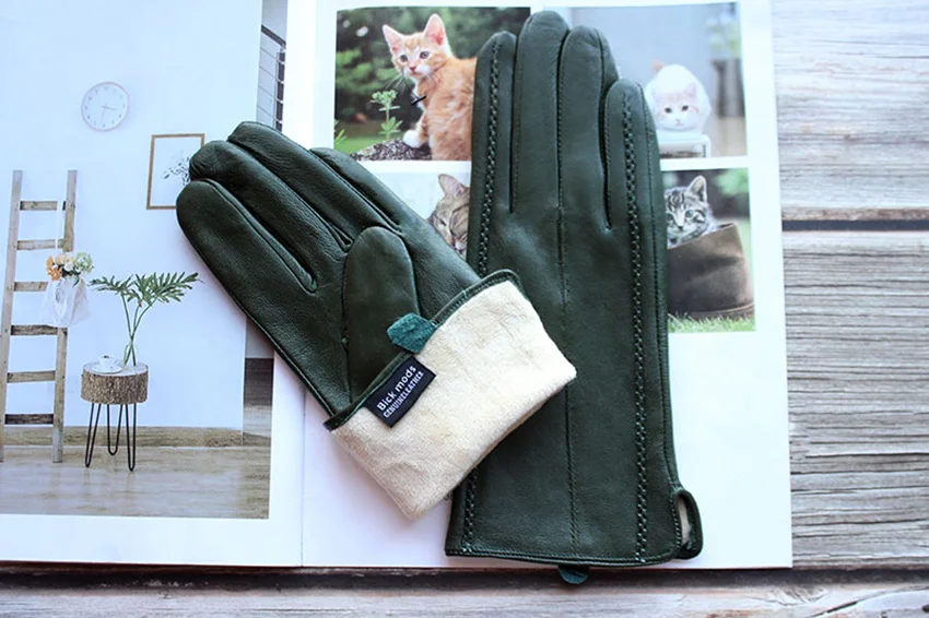 Women's Colored Leather Gloves Fashion Striped Style with Velvet Lining Warm Autumn Winter Sheepskin Finger Gloves