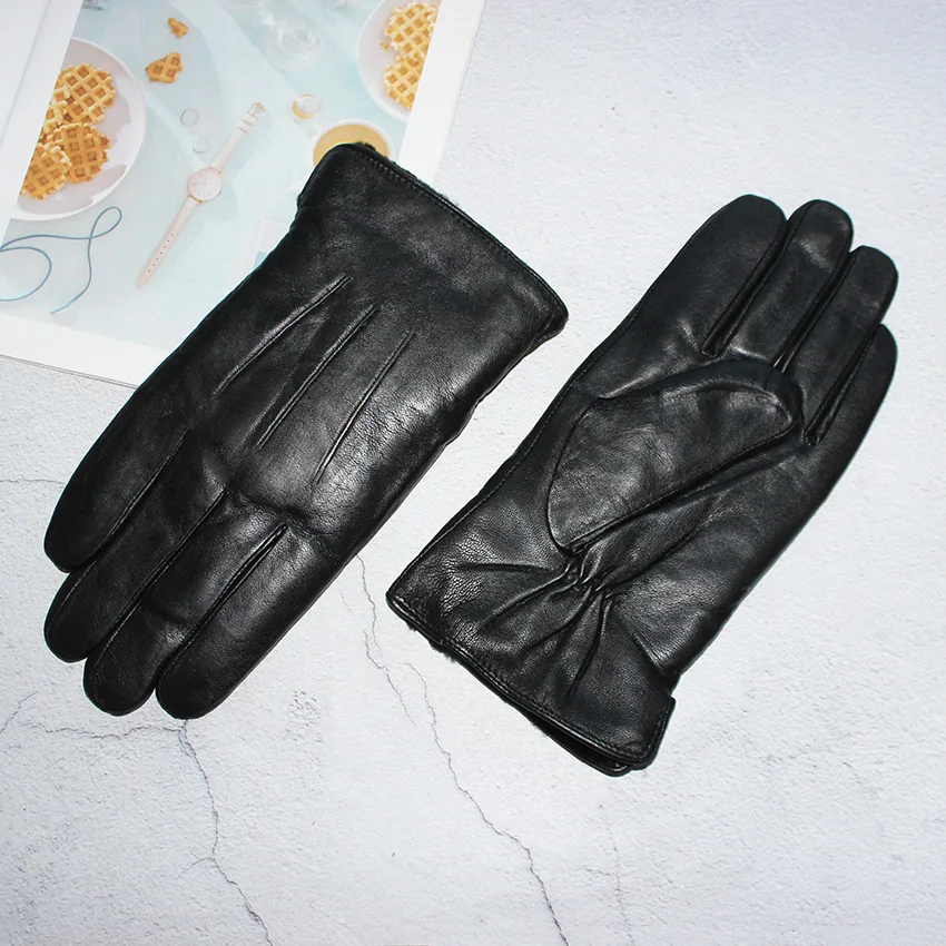 Men's Winter Thick Warm Leather Gloves Enlarged Sheepskin Fur Lined Windproof Cold Resistant Outdoor Motorcycle Riding Gloves