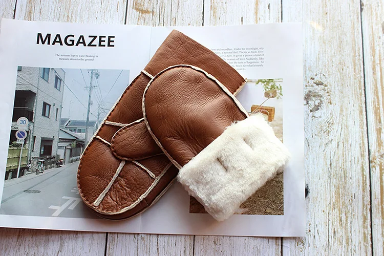 Men's Winter Warm Sheepskin Fur Mittens Thickened Windproof Cold-Proof Wool Lined Leather Gloves for Cold Weather Protection