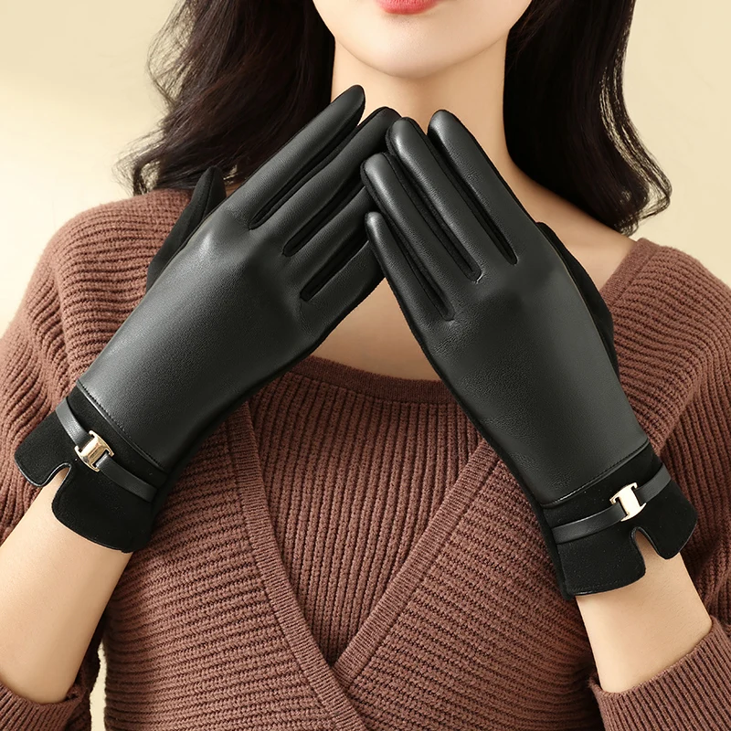 1 Pair of Gloves for Women in Winter Fleece-Lined to Heattech and Touch Screen Pu Elegant and Exquisite Cycling Driving Gloves