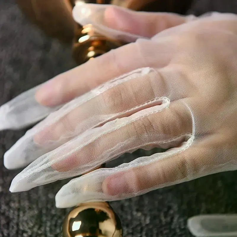 Women Short Tulle Gloves Sexy Lace Mittens Tulle Full Finger Gloves Lady Driving Glove Transparent Mittens Wedding Bridal Gloves