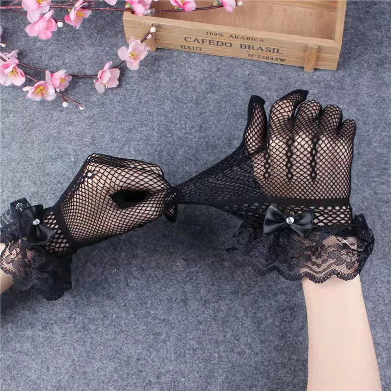 1Pair Lace Mittens Full Finger Girls Lace Fashion Gloves Women Black White Summer Uv-proof Driving Gloves Mesh Fishnet Gloves