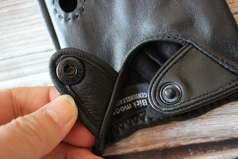 Men's Full Finger Sheepskin Leather Gloves for Spring And Autumn Thin Unlined Outdoor Motorcycle Riding And Driving Gloves