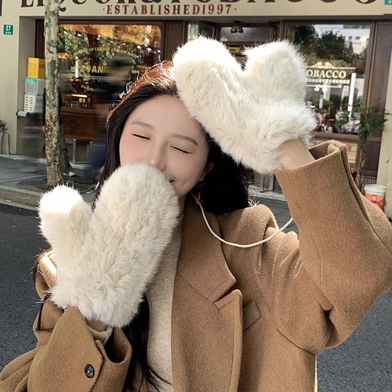 Winter Women Real Rabbit Fur Gloves 100% Natural Thick Style Rabbit Fur Mittens Outdoor Girls Keep Warm Hand Knitted Fur Glove