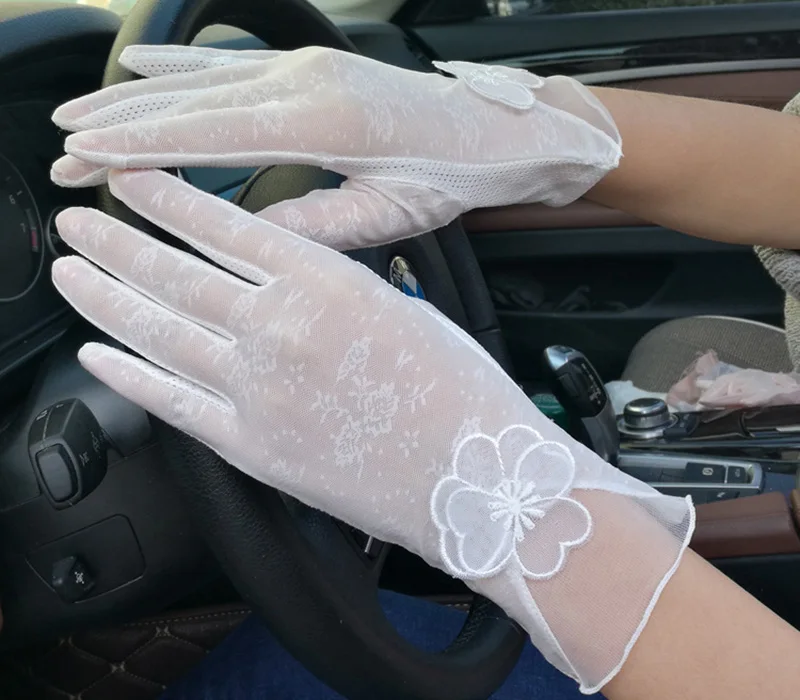 Sexy Summer Women UV Sunscreen Short Sun Female Gloves Fashion Ice Silk Lace Driving Of Thin Touch Screen Lady Gloves G02E