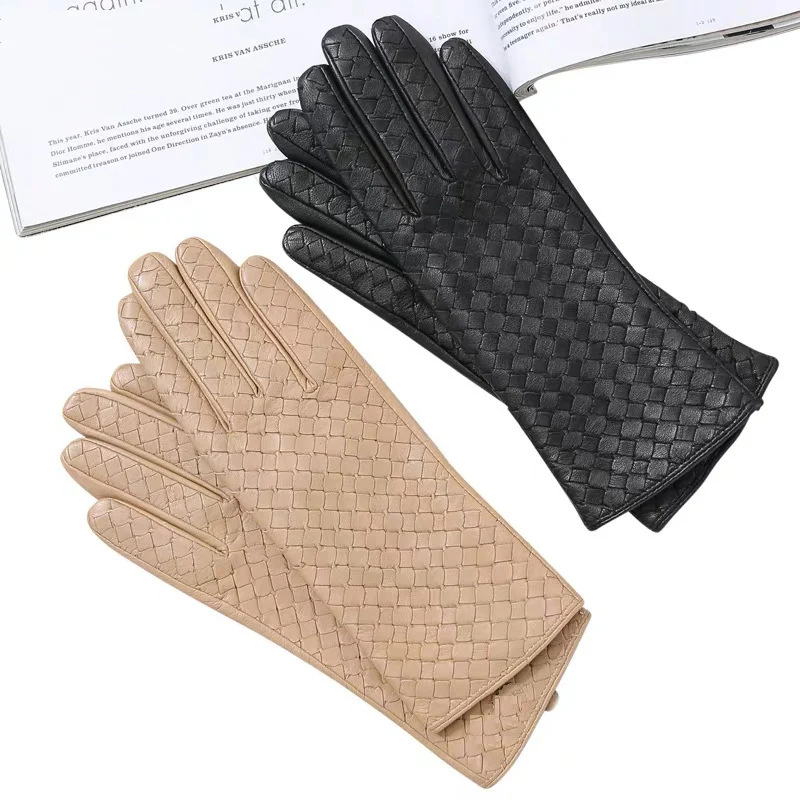 European Hand Woven Leather Lambskin Gloves for Woman 2025 Winter Black Beige Plaid Short Luvas Mujer Outdoor Warm Handschuhe