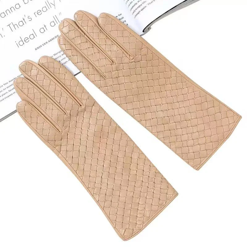 European Hand Woven Leather Lambskin Gloves for Woman 2025 Winter Black Beige Plaid Short Luvas Mujer Outdoor Warm Handschuhe