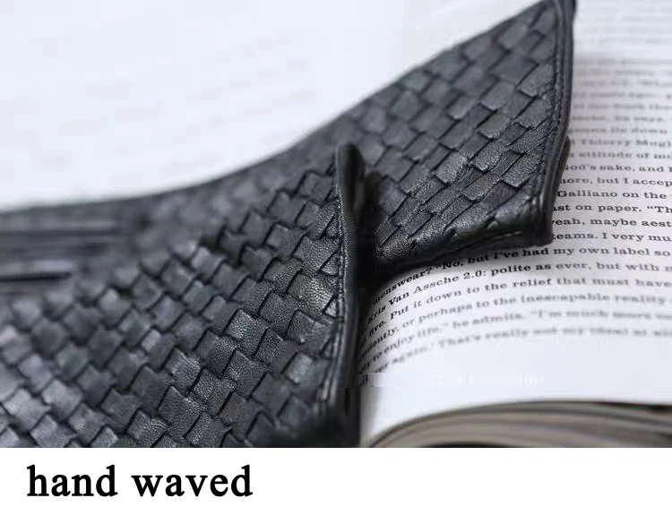 European Hand Woven Leather Lambskin Gloves for Woman 2025 Winter Black Beige Plaid Short Luvas Mujer Outdoor Warm Handschuhe