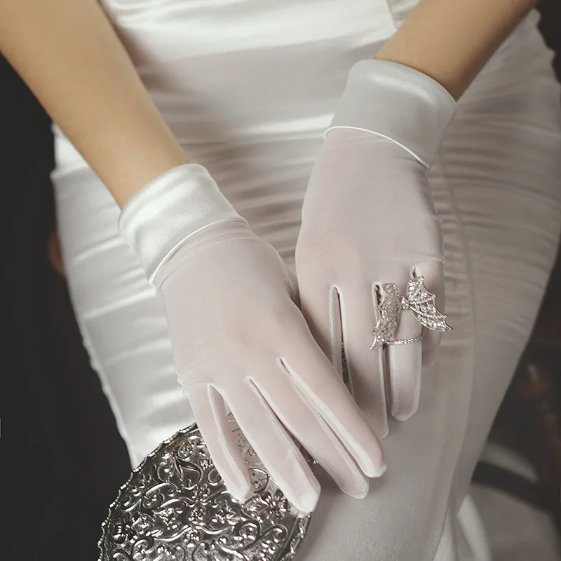Fashion Elegant Satin Wrist Elastic Mesh Women Short Gloves Tulle White Black Bridal Wedding Banquet Drive Etiquette Mittens