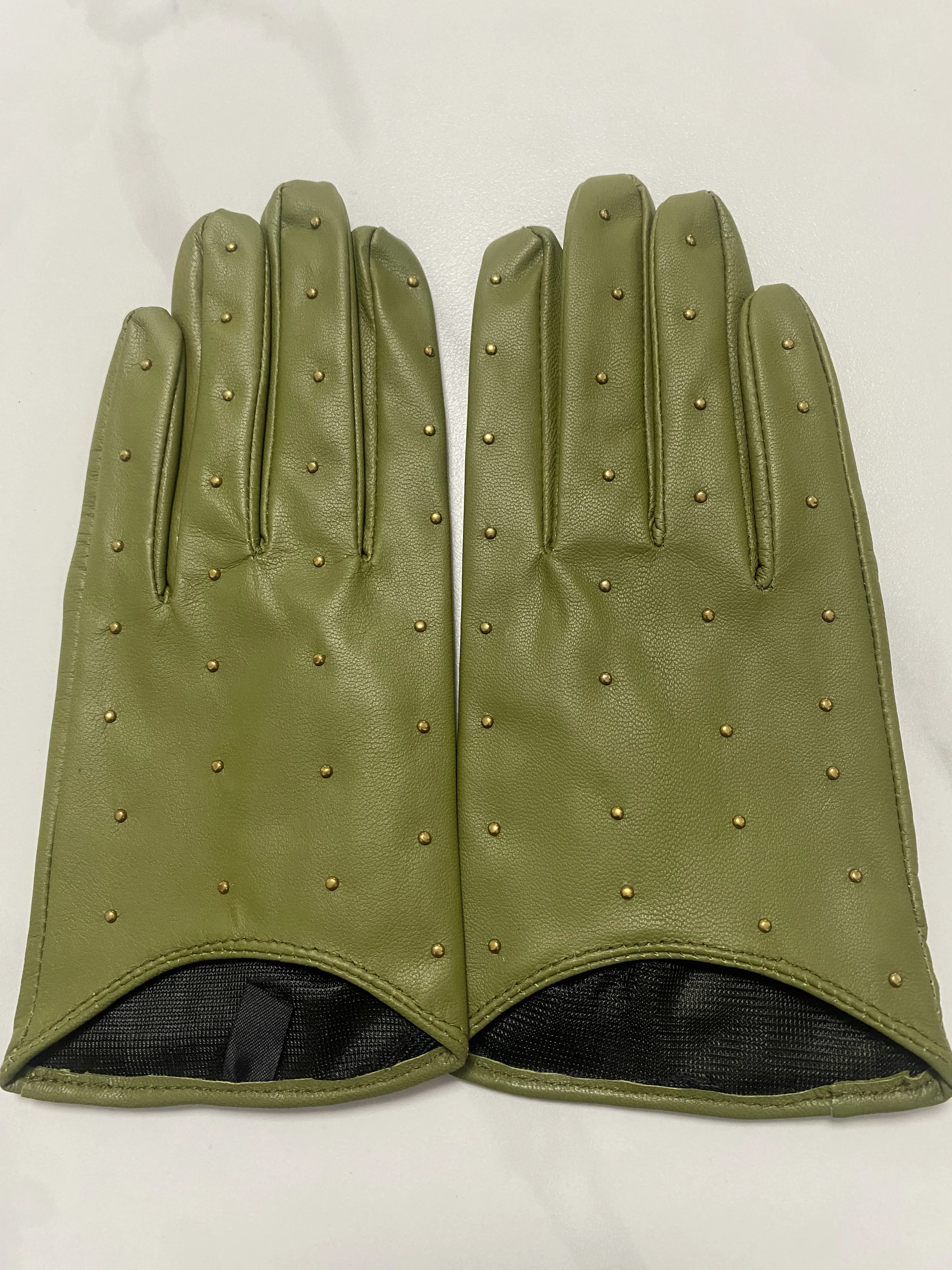 Women's Spring Autumn Natural Sheepskin Leather Gloves Female Genuine Leather Punk Style Rivet Motorcycle Driving Gloves R755