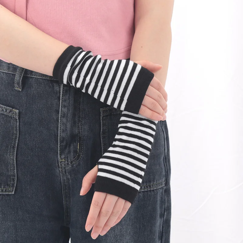 Anime Women Short Fingerless Gloves Cosplay Mitten Unisex Oversleeve Arm Warmer Men's Fashion Warm Cuff Gloves Cosplay Accessory