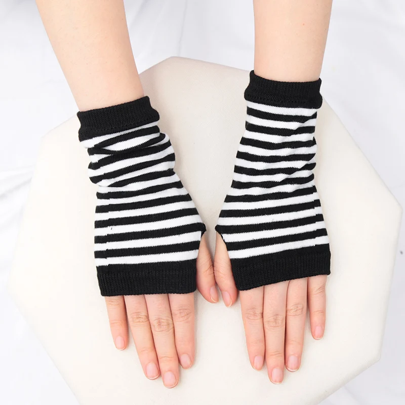 Anime Women Short Fingerless Gloves Cosplay Mitten Unisex Oversleeve Arm Warmer Men's Fashion Warm Cuff Gloves Cosplay Accessory