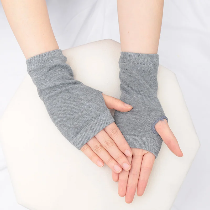 Anime Women Short Fingerless Gloves Cosplay Mitten Unisex Oversleeve Arm Warmer Men's Fashion Warm Cuff Gloves Cosplay Accessory