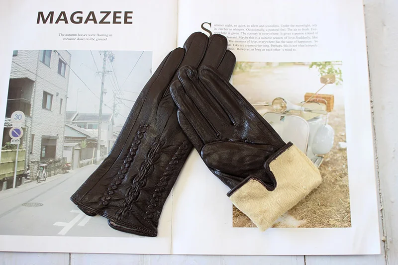 Colorful Leather Gloves Women Fashion Simple Style Velvet Lining Autumn Winter Warm Ladies Sheepskin Finger Gloves