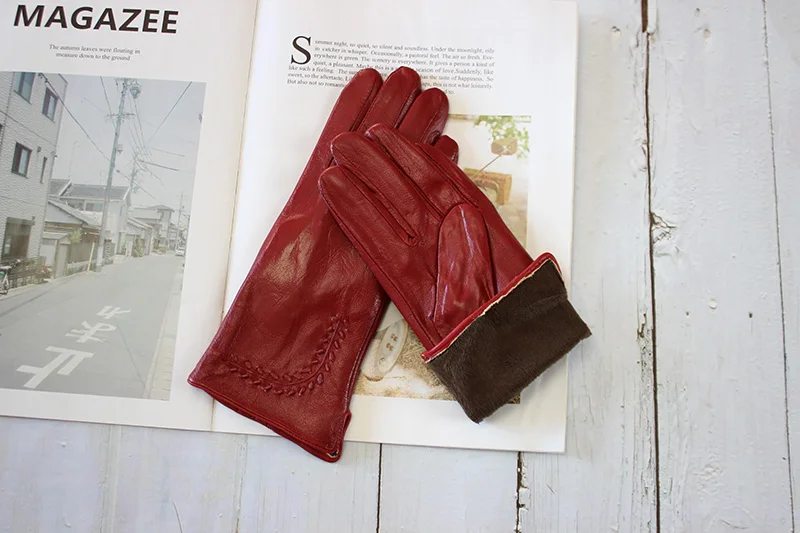 Colorful Leather Gloves Women Fashion Simple Style Velvet Lining Autumn Winter Warm Ladies Sheepskin Finger Gloves