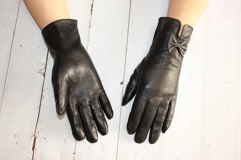 Colorful Leather Gloves Women Fashion Simple Style Velvet Lining Autumn Winter Warm Ladies Sheepskin Finger Gloves